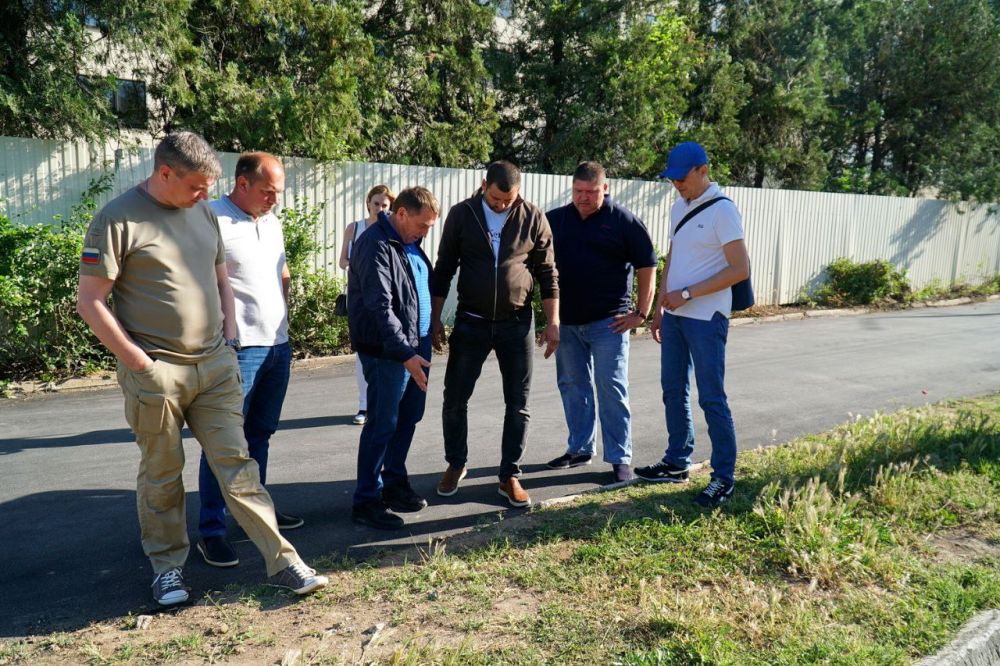 Юрий Гоцанюк: В Евпатории провел совещание с министром жилищно-коммунального хозяйства Крыма Сергеем Олеговичем Донцом и руководством администрации города Юрий Гоцанюк: В Евпатории провел совещание с министром жилищно-коммунального хозяйства Крыма Сергеем Олеговичем Донцом и руководством администрации города