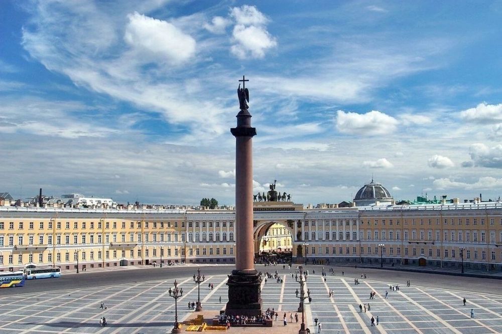 Владимир Константинов: Поздравляю жителей Санкт-Петербурга с 321-й годовщиной основания города! Владимир Константинов: Поздравляю жителей Санкт-Петербурга с 321-й годовщиной основания города!