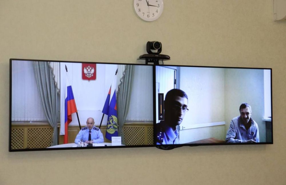 Прокурор Республики Крым Олег Камшилов провел прием граждан Прокурор Республики Крым Олег Камшилов провел прием граждан