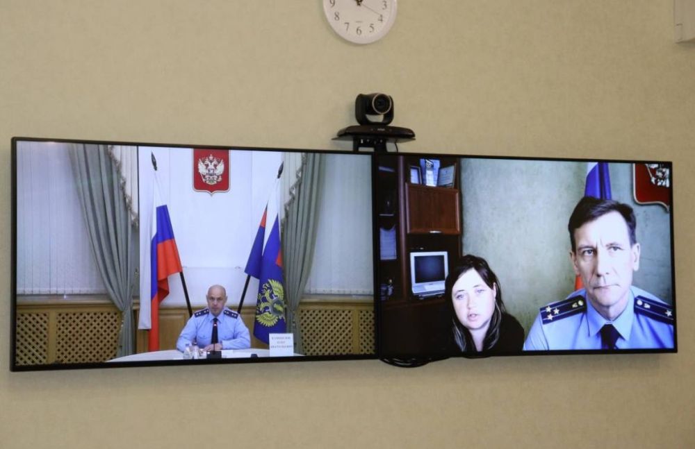 Прокурор Республики Крым Олег Камшилов провел прием граждан Прокурор Республики Крым Олег Камшилов провел прием граждан