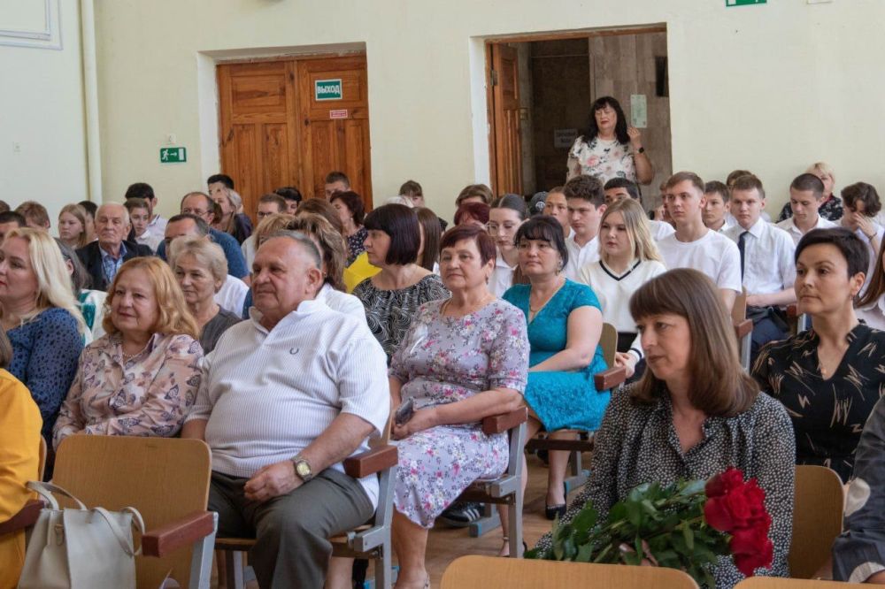 Валентина Лаврик: ГБПОУ РК «Сакский технологический техникум» отпраздновал юбилей - 45 лет со дня образования учреждения Валентина Лаврик: ГБПОУ РК «Сакский технологический техникум» отпраздновал юбилей - 45 лет со дня образования учреждения