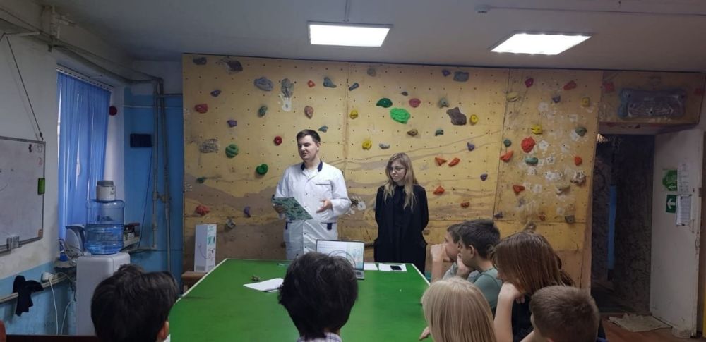 В Крымском федеральном университете состоялась итоговая встреча участников внедрения педагогического подхода «Обучение... В Крымском федеральном университете состоялась итоговая встреча участников внедрения педагогического подхода «Обучение...