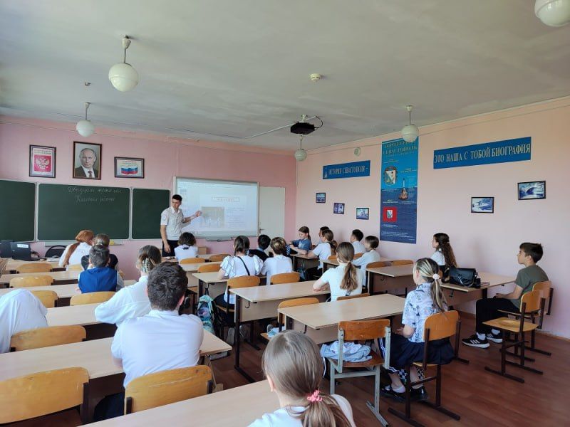 В Севастополе более двенадцати тысяч школьников стали участниками профилактического мероприятия «Внимание – дети!» В Севастополе более двенадцати тысяч школьников стали участниками профилактического мероприятия «Внимание – дети!»