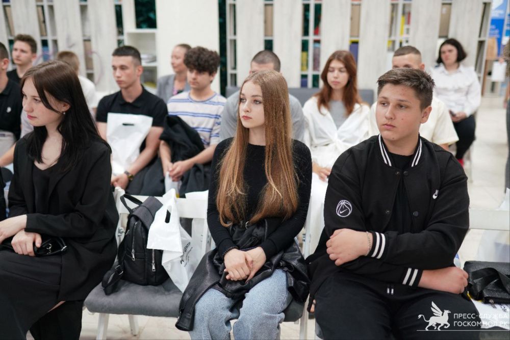БЫТЬ ПРИМЕРОМ. ГАУ РК «Ресурсный центр» продолжает цикл мероприятий в рамках Национальной стратегии действий в интересах женщин для распространения практики женской благотворительности и добровольчества БЫТЬ ПРИМЕРОМ. ГАУ РК «Ресурсный центр» продолжает цикл мероприятий в рамках Национальной стратегии действий в интересах женщин для распространения практики женской благотворительности и добровольчества
