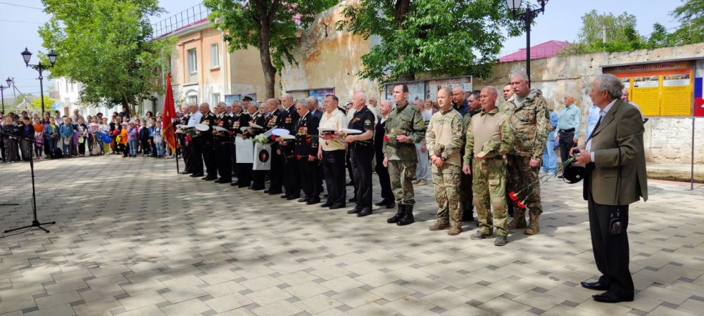 Василий Грабован: 86-ую годовщину празднует 943 морской ракетоносный Констанцский Краснознаменный авиационный полк Василий Грабован: 86-ую годовщину празднует 943 морской ракетоносный Констанцский Краснознаменный авиационный полк