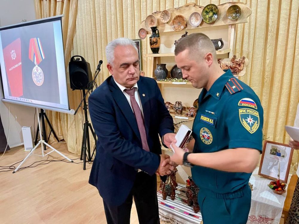 Александр Овдиенко: От имени Главы Республики Крым Аксёнова С.В Александр Овдиенко: От имени Главы Республики Крым Аксёнова С.В