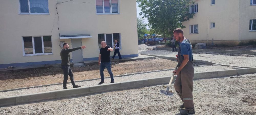 Денис Кратюк: В селе Мазанка работы по реализации национальной программы «Формирование комфортной городской среды» идут полным ходом, и подрядчик выполняет свои обязательства в срок, согласно плановому графику Денис Кратюк: В селе Мазанка работы по реализации национальной программы «Формирование комфортной городской среды» идут полным ходом, и подрядчик выполняет свои обязательства в срок, согласно плановому графику
