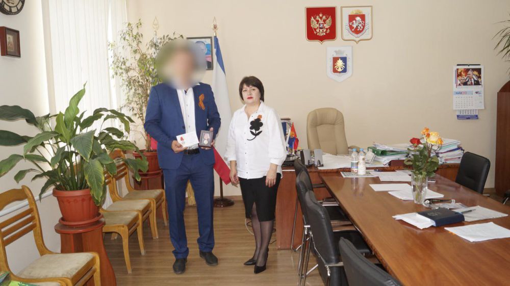 Виктория Грицай: Вручила Памятные медали «80 лет освобождения Крыма от фашистских захватчиков» от Главы Республики Крым Сергея Аксёнова участникам специальной военной операции: Виктория Грицай: Вручила Памятные медали «80 лет освобождения Крыма от фашистских захватчиков» от Главы Республики Крым Сергея Аксёнова участникам специальной военной операции: