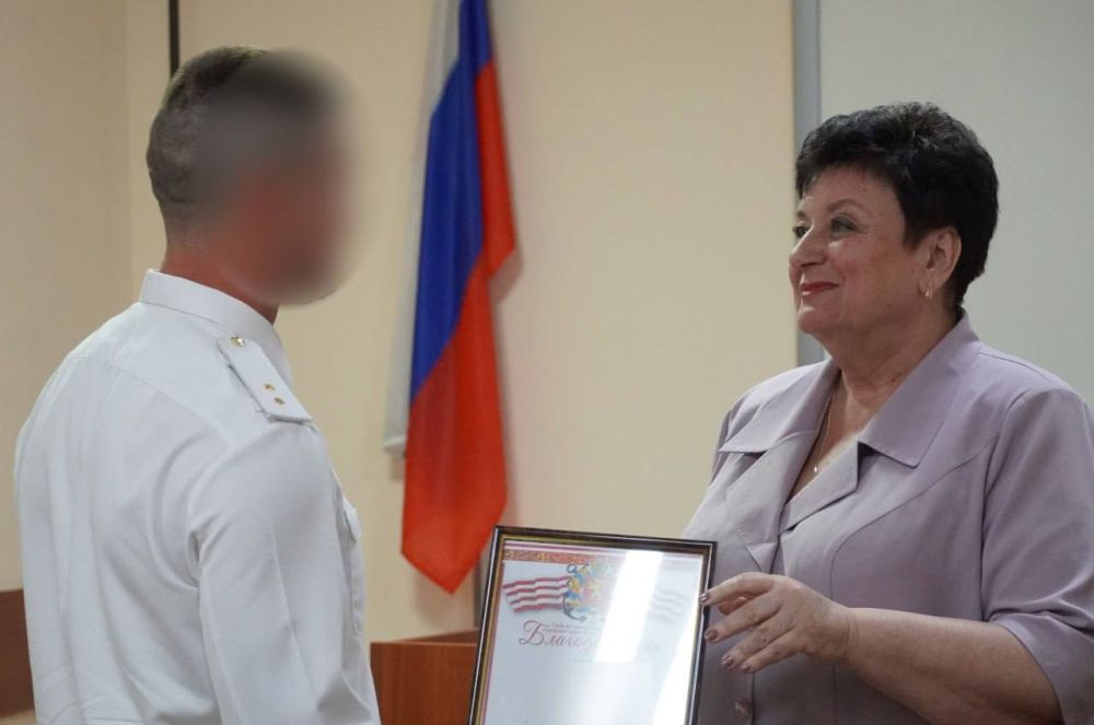 Святослав Брусаков: #с_праздником. Ежегодно 28 мая в России отмечается День пограничника. В честь праздника в войсковой части состоялось торжественное собрание Святослав Брусаков: #с_праздником. Ежегодно 28 мая в России отмечается День пограничника. В честь праздника в войсковой части состоялось торжественное собрание