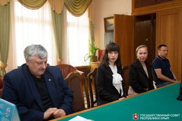 Комитет по государственному строительству и местному самоуправлению на своём заседании рассмотрел представленные... Комитет по государственному строительству и местному самоуправлению на своём заседании рассмотрел представленные...