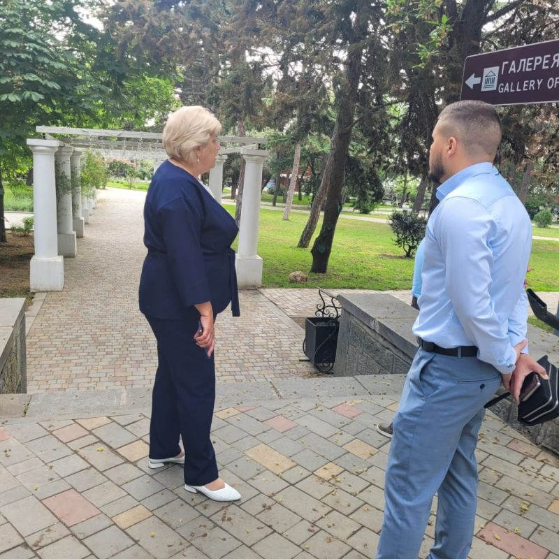 Галина Огнёва: Сегодня рабочий день начала с мониторинга западной набережной и приморского парка в рамках подготовки ко Дню города Галина Огнёва: Сегодня рабочий день начала с мониторинга западной набережной и приморского парка в рамках подготовки ко Дню города