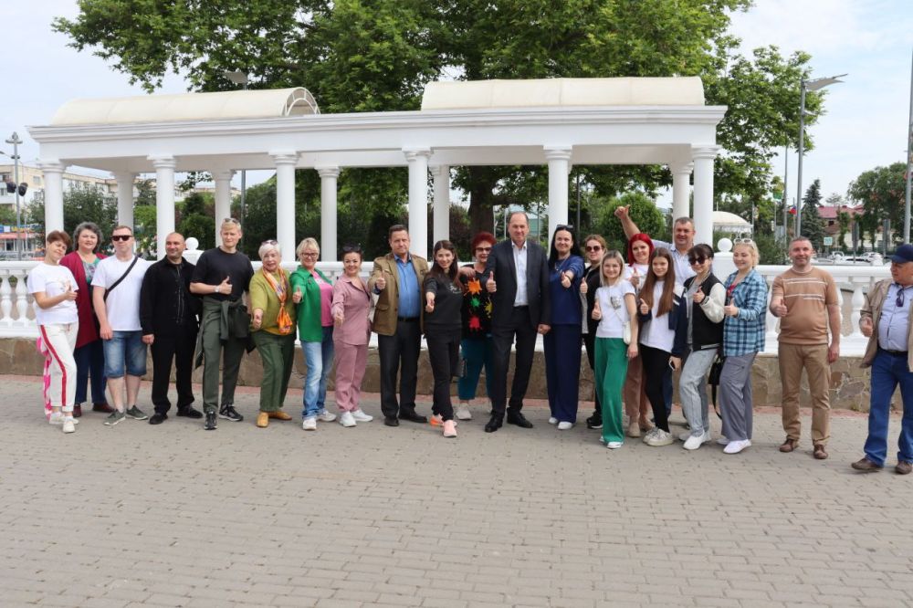 Сакский район имеет честь представлять Республику Крым Сакский район имеет честь представлять Республику Крым