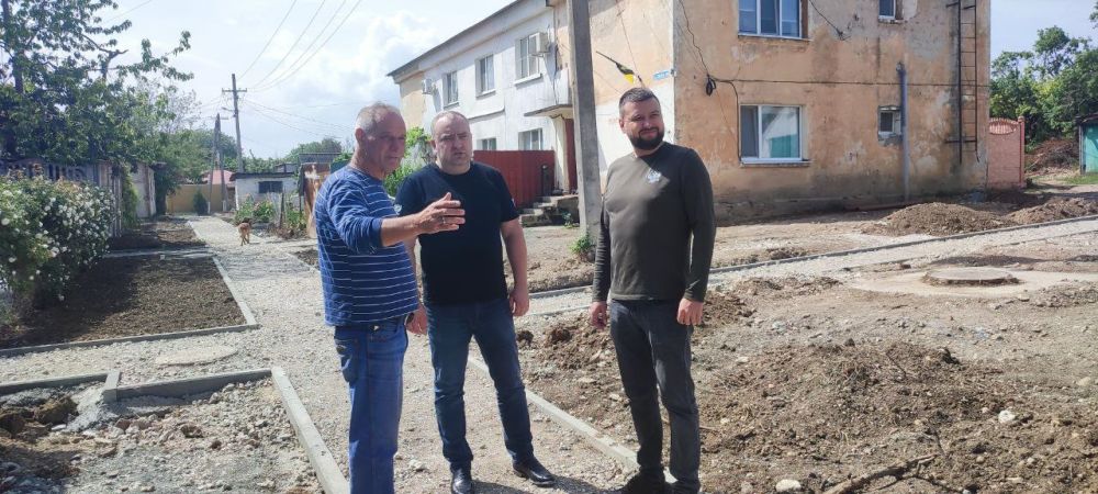 Денис Кратюк: В селе Мазанка работы по реализации национальной программы «Формирование комфортной городской среды» идут полным ходом, и подрядчик выполняет свои обязательства в срок, согласно плановому графику Денис Кратюк: В селе Мазанка работы по реализации национальной программы «Формирование комфортной городской среды» идут полным ходом, и подрядчик выполняет свои обязательства в срок, согласно плановому графику