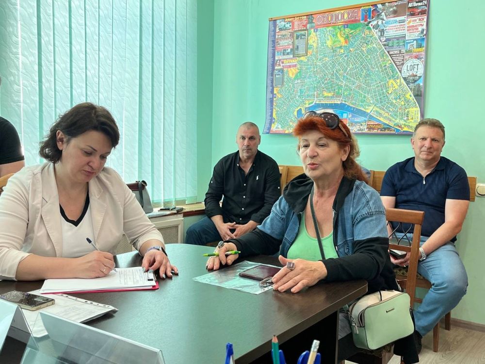 Ольга Торубарова: Совместно с главой администрации города Феодосия Ткаченко Игорем Николаевичем провели совместный прием граждан Ольга Торубарова: Совместно с главой администрации города Феодосия Ткаченко Игорем Николаевичем провели совместный прием граждан