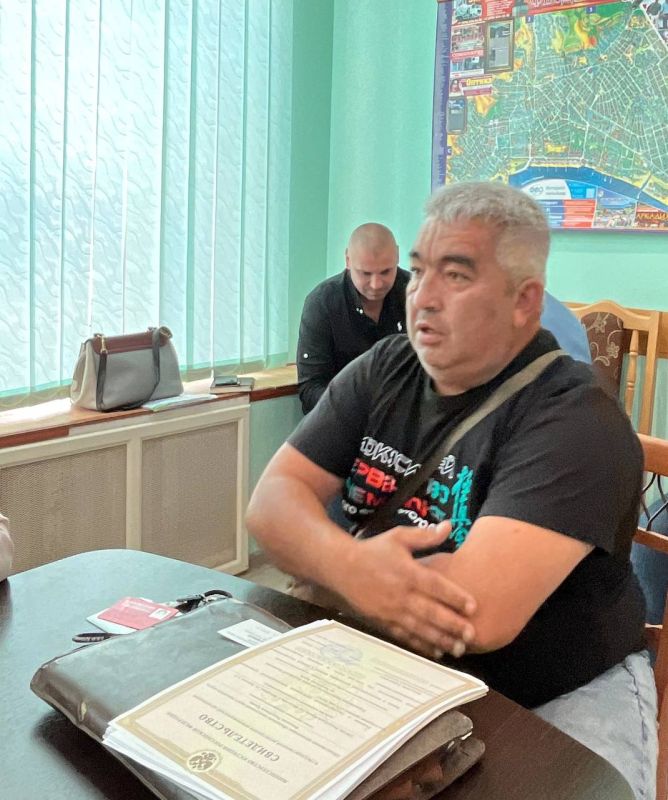 Ольга Торубарова: Совместно с главой администрации города Феодосия Ткаченко Игорем Николаевичем провели совместный прием граждан Ольга Торубарова: Совместно с главой администрации города Феодосия Ткаченко Игорем Николаевичем провели совместный прием граждан
