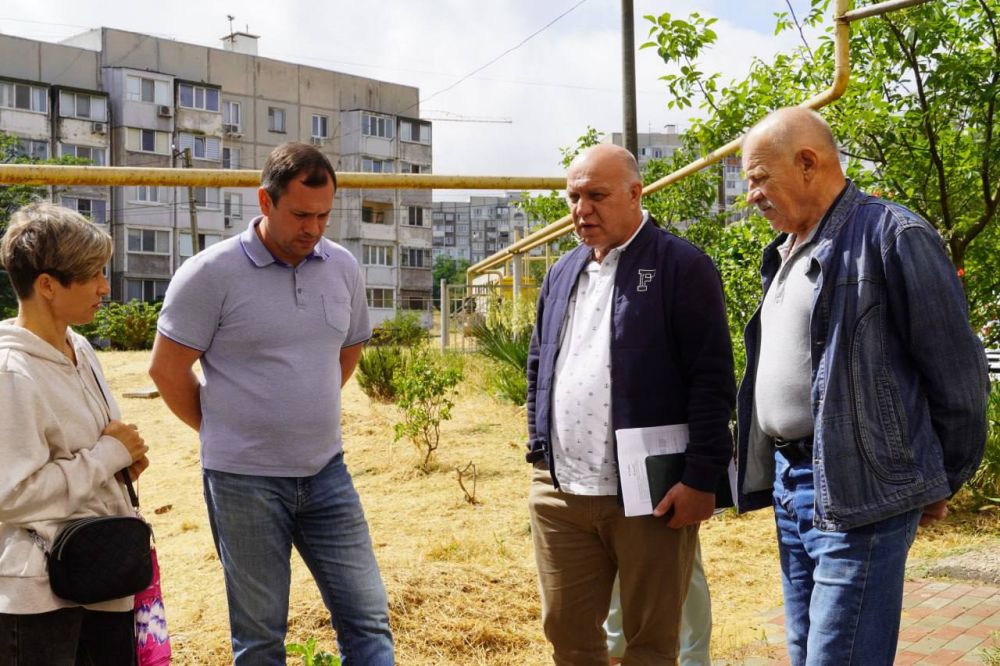 #в_диалоге_с_керчанами. Заместитель главы администрации Олег КАТОРГИН провел выездную встречу с представителями МКД на ул. люхера, 23 #в_диалоге_с_керчанами. Заместитель главы администрации Олег КАТОРГИН провел выездную встречу с представителями МКД на ул. люхера, 23