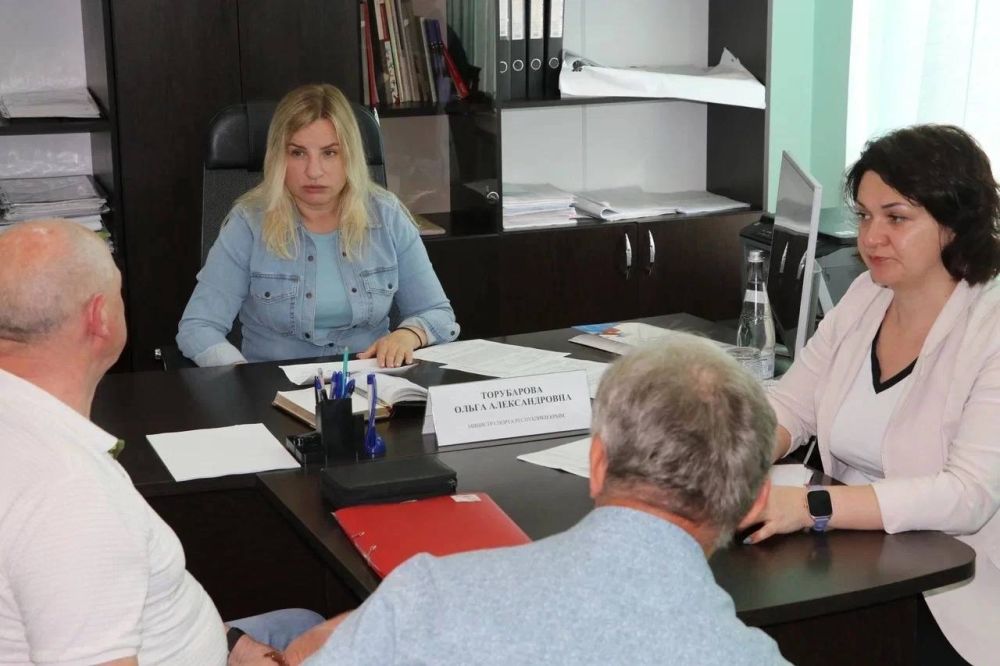 Ольга Торубарова: Совместно с главой администрации города Феодосия Ткаченко Игорем Николаевичем провели совместный прием граждан Ольга Торубарова: Совместно с главой администрации города Феодосия Ткаченко Игорем Николаевичем провели совместный прием граждан