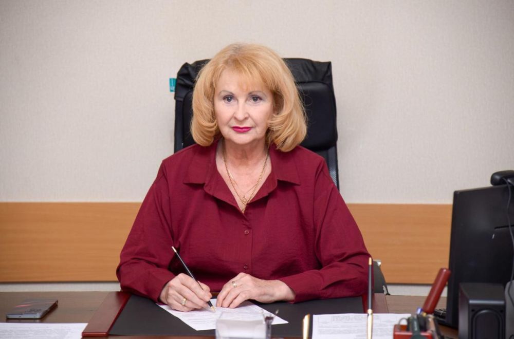 Эммилия Леонова: Традиционно в рамках подготовки к сессии Евпаторийского городского совета, провела заседание Президиума ЕГС Эммилия Леонова: Традиционно в рамках подготовки к сессии Евпаторийского городского совета, провела заседание Президиума ЕГС