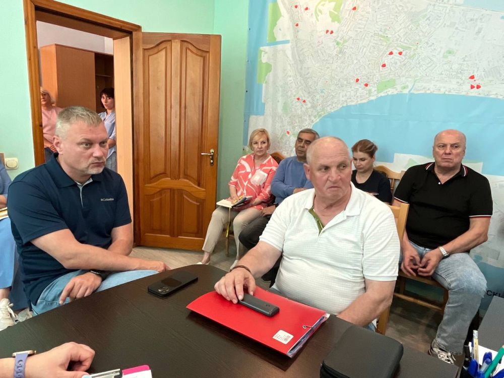 Ольга Торубарова: Совместно с главой администрации города Феодосия Ткаченко Игорем Николаевичем провели совместный прием граждан Ольга Торубарова: Совместно с главой администрации города Феодосия Ткаченко Игорем Николаевичем провели совместный прием граждан