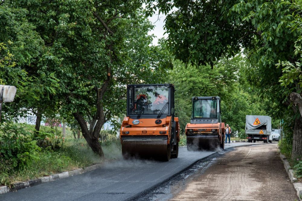 В крымской столице продолжается текущий ремонт асфальтового покрытия В крымской столице продолжается текущий ремонт асфальтового покрытия