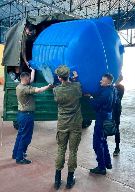 Офицеры военных следственных органов СК России направили гуманитарную помощь в новые регионы Офицеры военных следственных органов СК России направили гуманитарную помощь в новые регионы