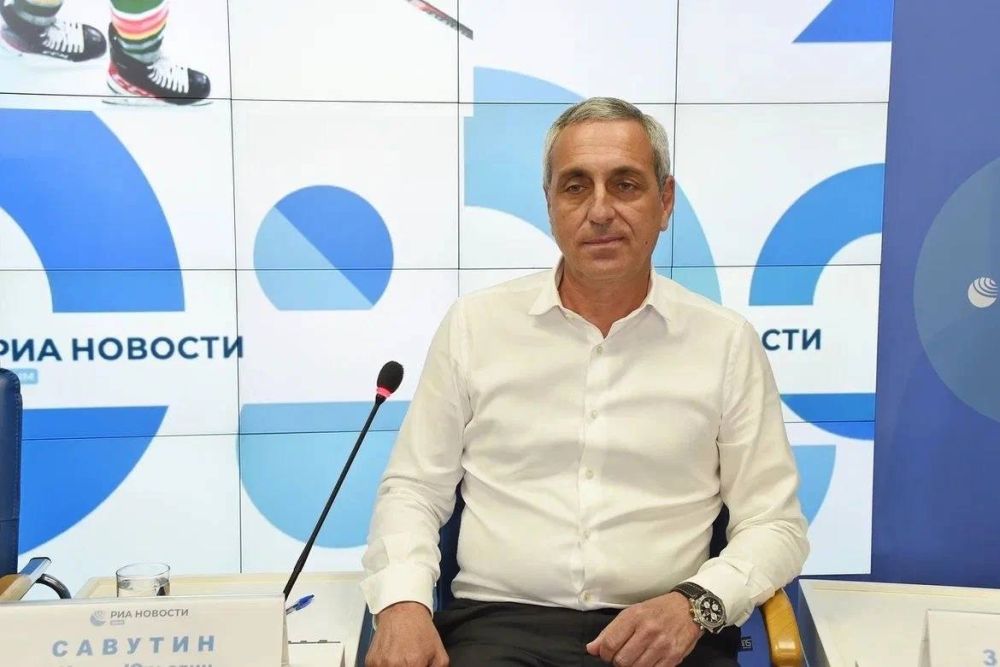 Ольга Торубарова: Совместно с президентом Федерации хоккея Республики Крым Игорем Савутиным, директором филиала Союза... Ольга Торубарова: Совместно с президентом Федерации хоккея Республики Крым Игорем Савутиным, директором филиала Союза...