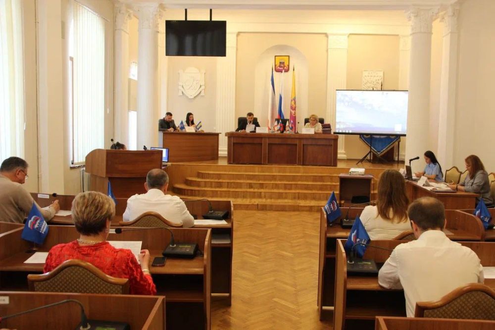 Константин Шимановский: Состоялась 65-я сессия Ялтинского городского совета! Повестка дня состояла из 15 вопросов Константин Шимановский: Состоялась 65-я сессия Ялтинского городского совета! Повестка дня состояла из 15 вопросов