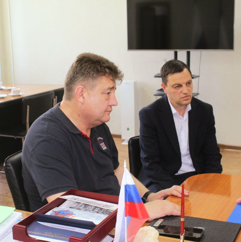 Айдер Типпа: Встретился с руководителем Межрегионального управления ФАДН России Сергеем Разживиным Айдер Типпа: Встретился с руководителем Межрегионального управления ФАДН России Сергеем Разживиным