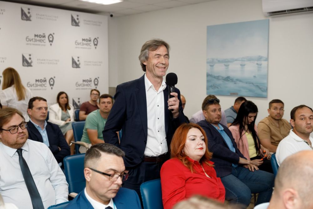 Мария Литовко: Совместно с вице-спикером Государственной думы Владиславом Андреевичем Даванковым провели встречу с представителями малого и среднего бизнеса Севастополя Мария Литовко: Совместно с вице-спикером Государственной думы Владиславом Андреевичем Даванковым провели встречу с представителями малого и среднего бизнеса Севастополя