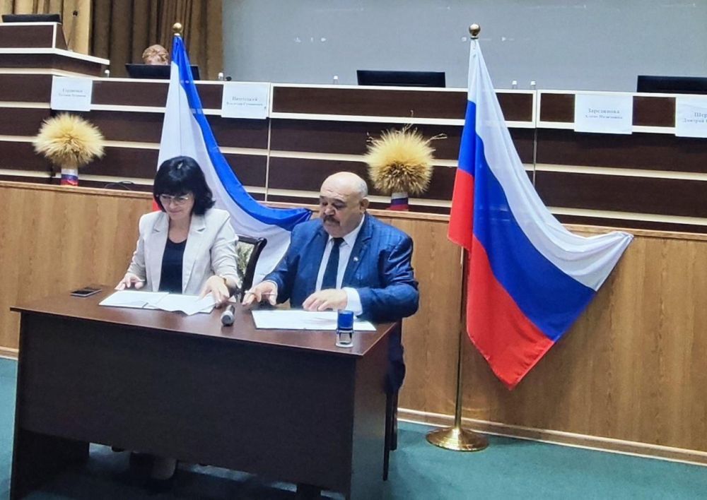 Минсельхоз Крыма и Межрегиональная общественная организация «Крымская академия наук» заключили соглашение о сотрудничестве Минсельхоз Крыма и Межрегиональная общественная организация «Крымская академия наук» заключили соглашение о сотрудничестве