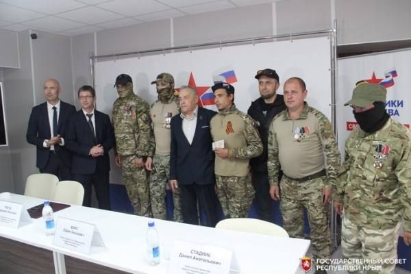 Ефим Фикс: Крымский филиал фонда "Защитники Отечества" руководствуется главным постулатом нашей страны - "Своих не бросаем" Ефим Фикс: Крымский филиал фонда "Защитники Отечества" руководствуется главным постулатом нашей страны - "Своих не бросаем"