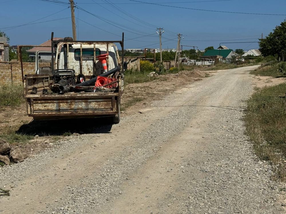 Александр Дудинов: Начали работу по частичной замене водопроводных труб по улице Зеленой в поселке Черноморское Александр Дудинов: Начали работу по частичной замене водопроводных труб по улице Зеленой в поселке Черноморское