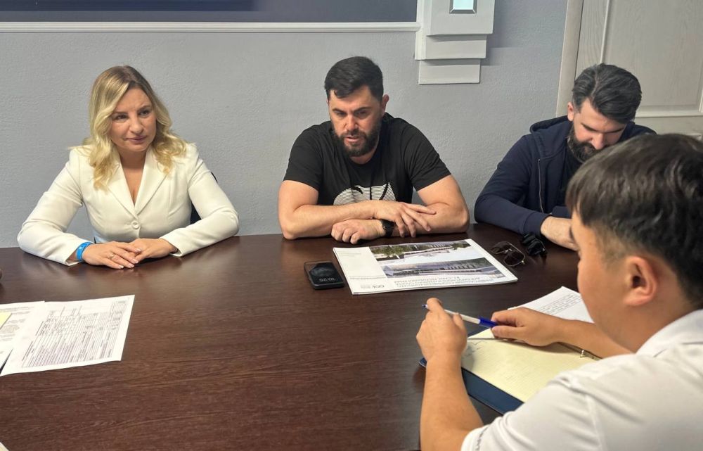Ольга Торубарова: Провели рабочую встречу с главой администрации города Саки Александр Овдиенко по дальнейшим планам развития спортивной инфраструктуры города - курорта Саки Ольга Торубарова: Провели рабочую встречу с главой администрации города Саки Александр Овдиенко по дальнейшим планам развития спортивной инфраструктуры города - курорта Саки