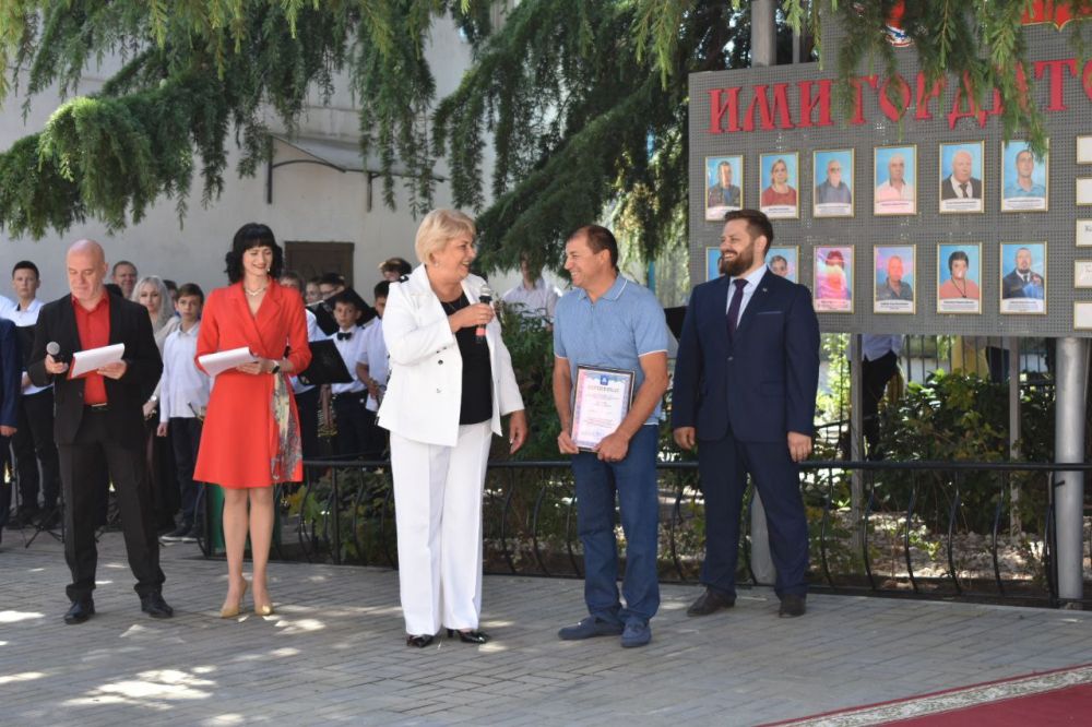 Галина Огнёва: День города – это не просто очередной День рождения, это чествование тех, кто живет и трудится на благо Алушты Галина Огнёва: День города – это не просто очередной День рождения, это чествование тех, кто живет и трудится на благо Алушты