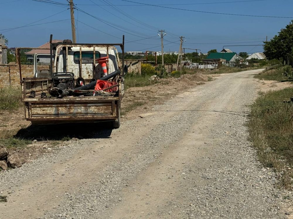 Александр Дудинов: Начали работу по частичной замене водопроводных труб по улице Зеленой в поселке Черноморское Александр Дудинов: Начали работу по частичной замене водопроводных труб по улице Зеленой в поселке Черноморское