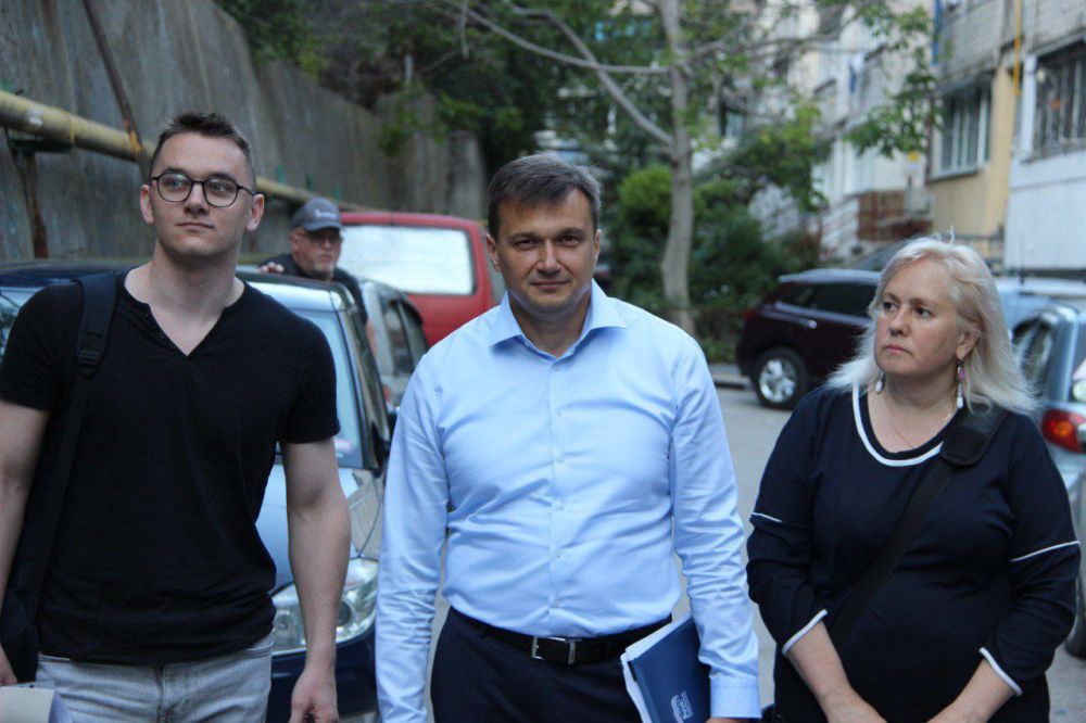 Константин Шимановский: Позитивная встреча с жителями Риекской, 17 в Гаспре! Провели ее с депутатом по округу Сергеем... Константин Шимановский: Позитивная встреча с жителями Риекской, 17 в Гаспре! Провели ее с депутатом по округу Сергеем...