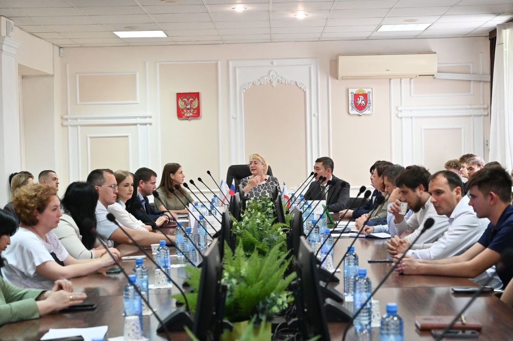Министр экологии и природных ресурсов Республики Крым Ольга Славгородская приняла участие в обсуждении проекта программы развития Республики Крым до 2036 года Министр экологии и природных ресурсов Республики Крым Ольга Славгородская приняла участие в обсуждении проекта программы развития Республики Крым до 2036 года