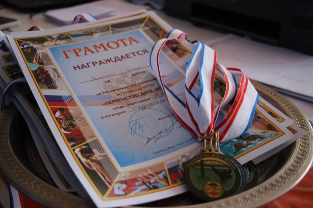 #знайнаших. Уже больше 12 часов господствует ЛЕТО! Встречать первый летний день всегда волнительно и приятно, ведь с ним... #знайнаших. Уже больше 12 часов господствует ЛЕТО! Встречать первый летний день всегда волнительно и приятно, ведь с ним...