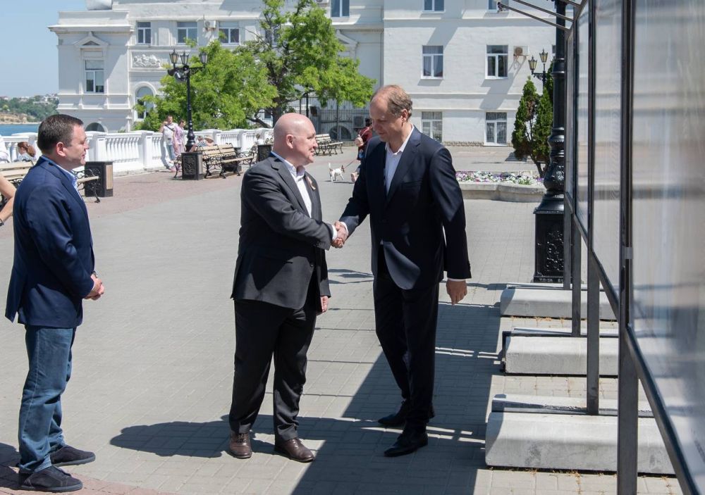 Михаил Развожаев: Сегодня провел рабочую встречу с председателем ПСБ Петром Михайловичем Фрадковым Михаил Развожаев: Сегодня провел рабочую встречу с председателем ПСБ Петром Михайловичем Фрадковым