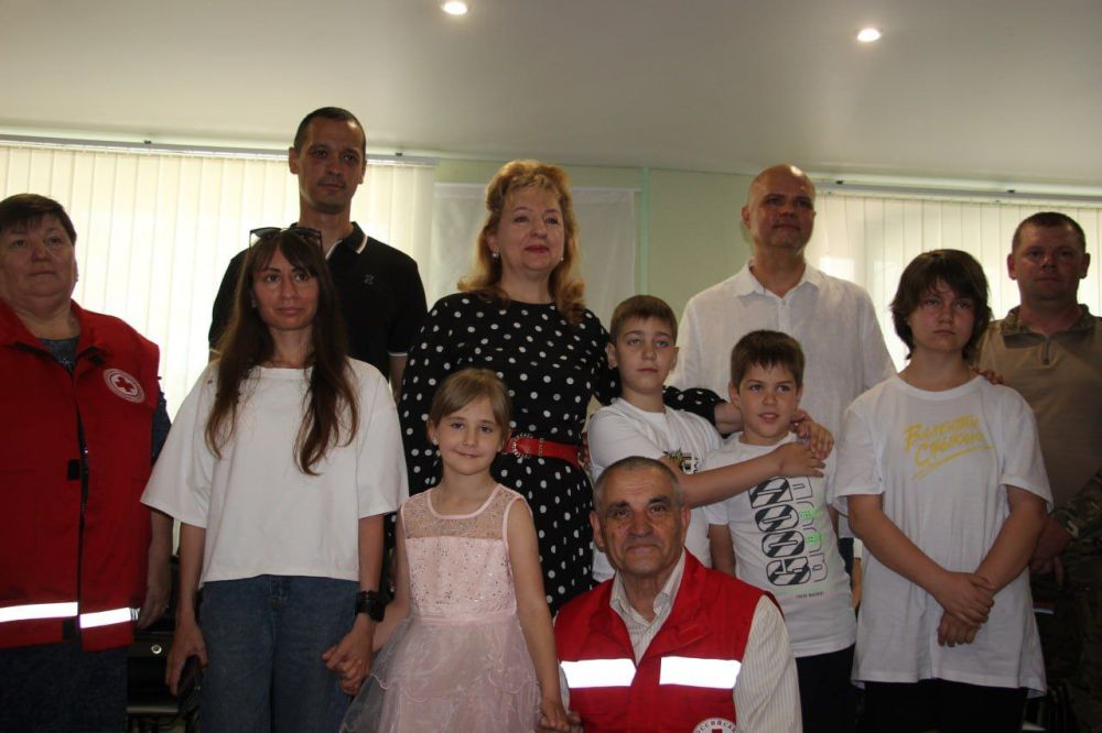 #городские_новости. Праздник детства Члены местного отделения общественной организации «Российский Красный Крест» организовали праздничный концерт для детей, чьи отцы погибли при исполнении воинского долга в ходе специальной военной операции #городские_новости. Праздник детства Члены местного отделения общественной организации «Российский Красный Крест» организовали праздничный концерт для детей, чьи отцы погибли при исполнении воинского долга в ходе специальной военной операции