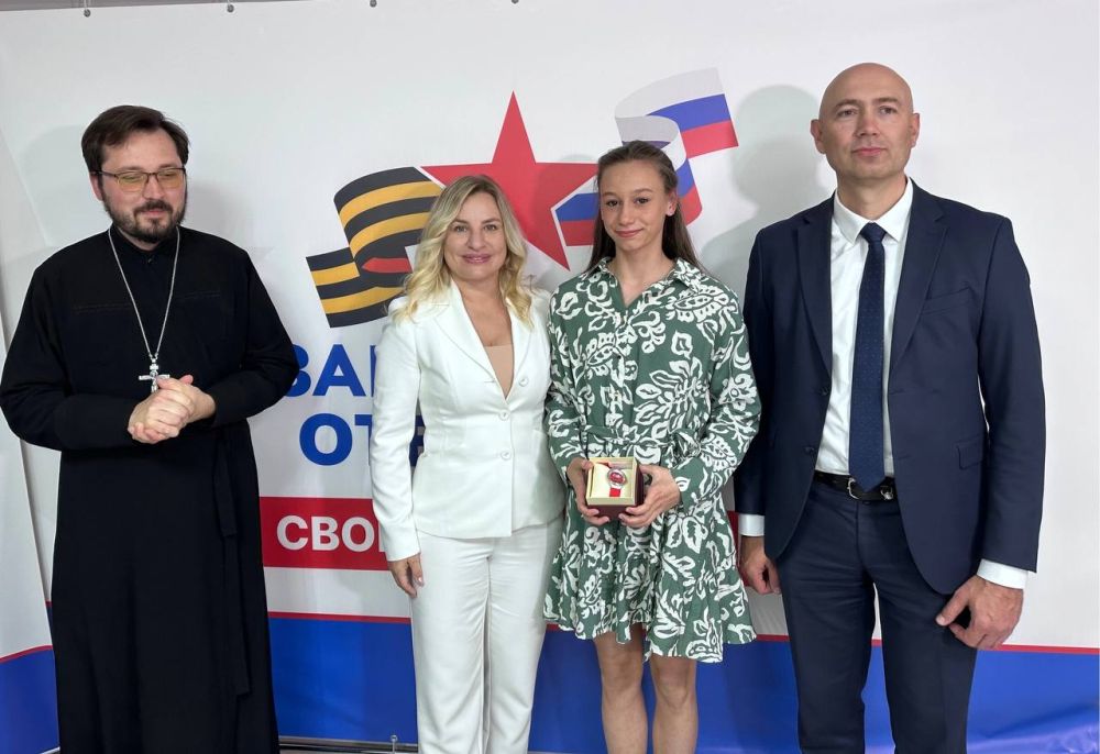 Министр спорта Ольга Торубарова совместно с первым заместителем Сергеем Гниздыло, руководителем Филиала Государственного... Министр спорта Ольга Торубарова совместно с первым заместителем Сергеем Гниздыло, руководителем Филиала Государственного...