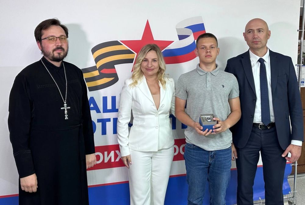 Министр спорта Ольга Торубарова совместно с первым заместителем Сергеем Гниздыло, руководителем Филиала Государственного... Министр спорта Ольга Торубарова совместно с первым заместителем Сергеем Гниздыло, руководителем Филиала Государственного...
