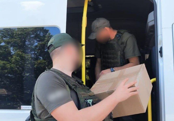 Святослав Брусаков: #своих_не_бросаем. Гуманитарную помощь доставили керченским бойцам в зону СВО. Уверен, собранный гумгруз станет надежной поддержкой и помощью ребятам Святослав Брусаков: #своих_не_бросаем. Гуманитарную помощь доставили керченским бойцам в зону СВО. Уверен, собранный гумгруз станет надежной поддержкой и помощью ребятам