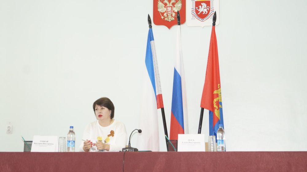 Виктория Грицай: Сегодня провела аппаратное совещание по социально значимым вопросам района с руководителями структурных подразделений администрации, районного совета, организаций и служб Советского района, главами сельских поселений Виктория Грицай: Сегодня провела аппаратное совещание по социально значимым вопросам района с руководителями структурных подразделений администрации, районного совета, организаций и служб Советского района, главами сельских поселений
