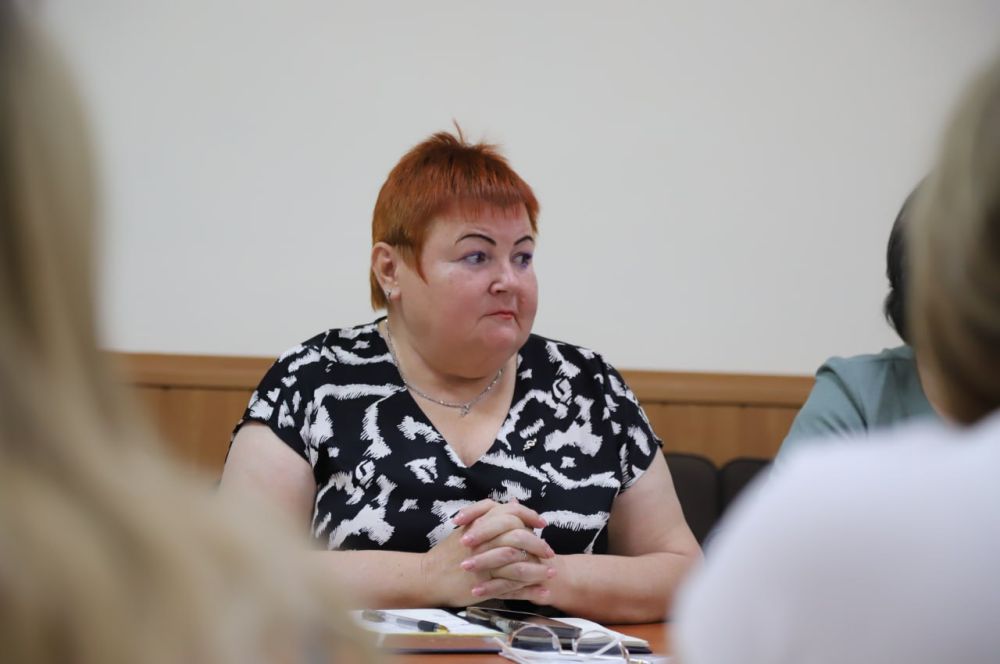 Ольга Урайкина: Совместно с первым заместителем администрации Бахчисарайского района Энвером Албаевым провела совещание с главами поселений Бахчисарайского района Ольга Урайкина: Совместно с первым заместителем администрации Бахчисарайского района Энвером Албаевым провела совещание с главами поселений Бахчисарайского района
