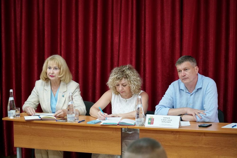 Александр Юрьев: Сегодня состоялось заседание Совета территории пгт Заозрное Александр Юрьев: Сегодня состоялось заседание Совета территории пгт Заозрное