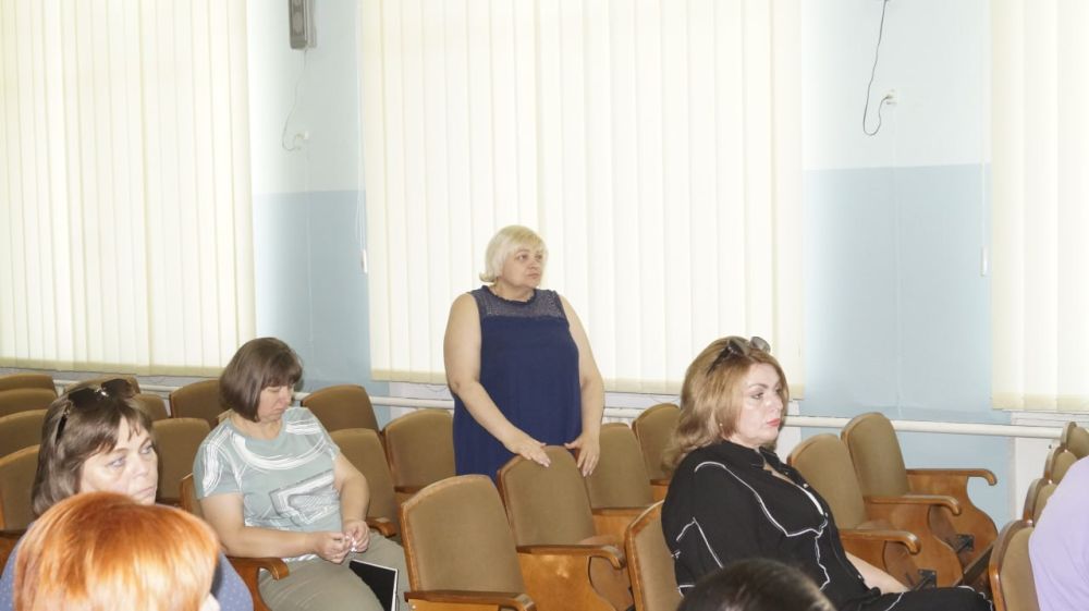 Виктория Грицай: Сегодня провела аппаратное совещание по социально значимым вопросам района с руководителями структурных подразделений администрации, районного совета, организаций и служб Советского района, главами сельских поселений Виктория Грицай: Сегодня провела аппаратное совещание по социально значимым вопросам района с руководителями структурных подразделений администрации, районного совета, организаций и служб Советского района, главами сельских поселений