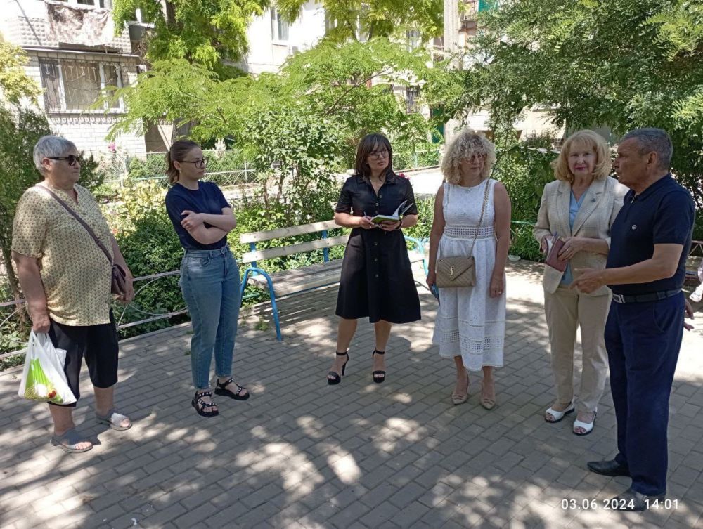 Эммилия Леонова: Продолжаем встречи с жителями многоквартирных домов Эммилия Леонова: Продолжаем встречи с жителями многоквартирных домов