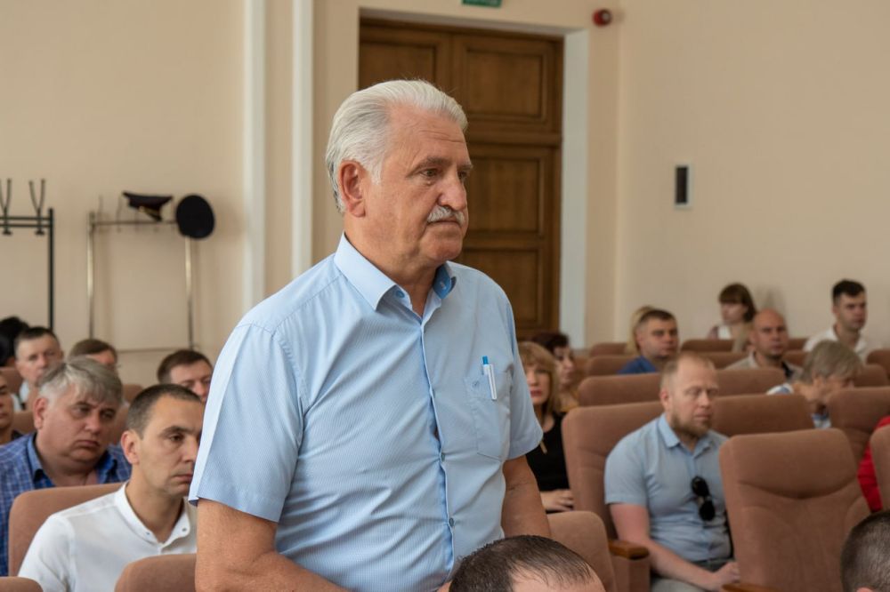 В Симферополе состоялось оперативно-хозяйственное совещание, в ходе которого руководители структурных подразделений отчитались о проделанной работе В Симферополе состоялось оперативно-хозяйственное совещание, в ходе которого руководители структурных подразделений отчитались о проделанной работе