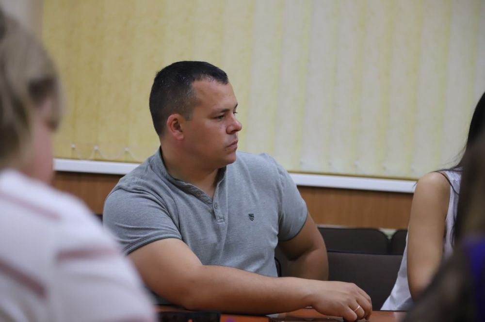 Ольга Урайкина: Совместно с первым заместителем администрации Бахчисарайского района Энвером Албаевым провела совещание с главами поселений Бахчисарайского района Ольга Урайкина: Совместно с первым заместителем администрации Бахчисарайского района Энвером Албаевым провела совещание с главами поселений Бахчисарайского района